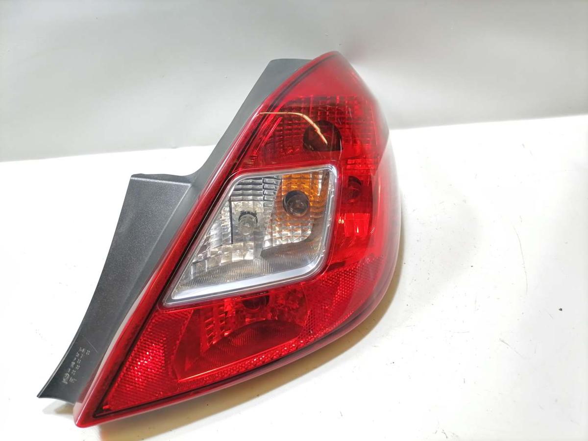 Opel Corsa D original Rücklicht Rückleuchte Schlussleuchte rechts 5-Türer Bj.2007